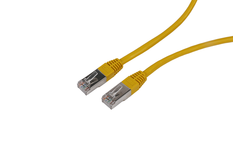 How does SFTP CAT5E Cable perform in environments with high electromagnetic interference or noise?